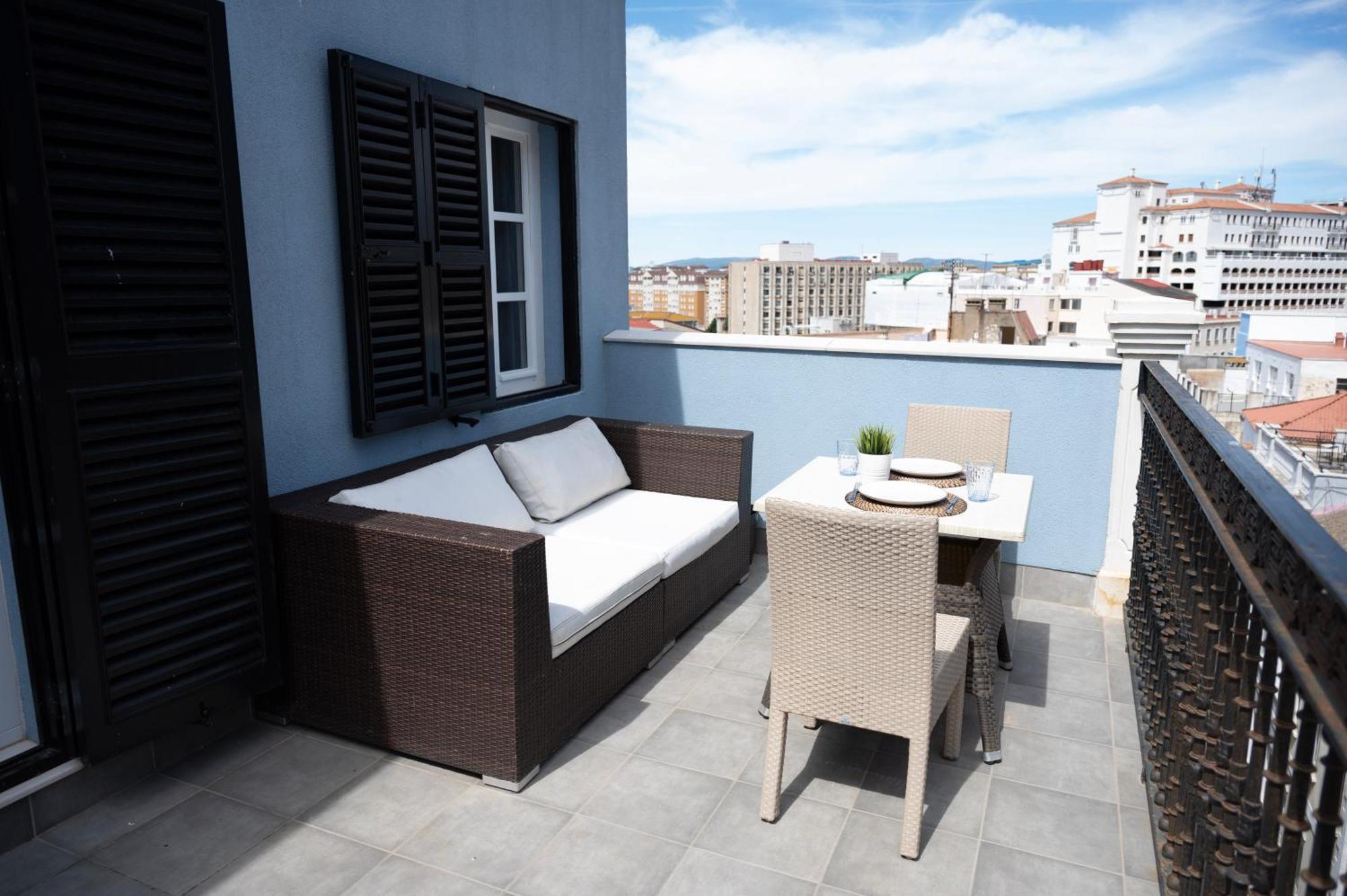 Master Penthouse Double Room Ensuite With Private Terrace - Grand Central House Gibraltar Luaran gambar